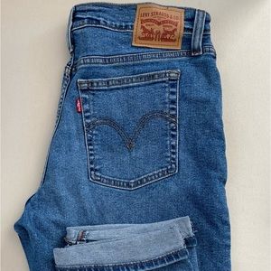 High waisted wedgie straight leg button-fly